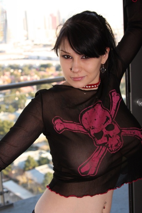 Jennique Adams hot pornstar picture