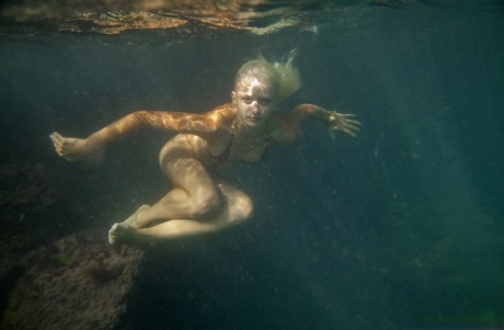 underwater hot sex picture