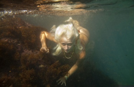 underwater hot sexy gallery