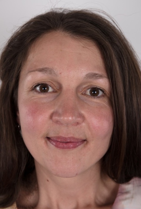 milf face beautiful nude photos