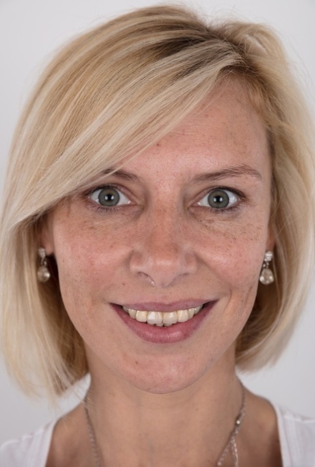 milf face adult picture