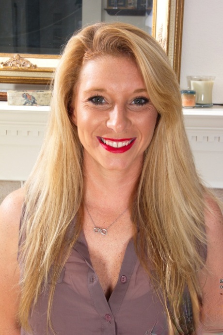 milf face beautiful gallery