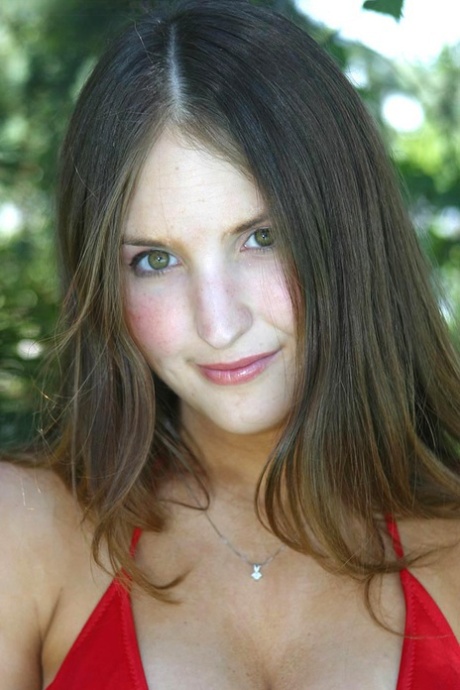 amateur bikini top archive