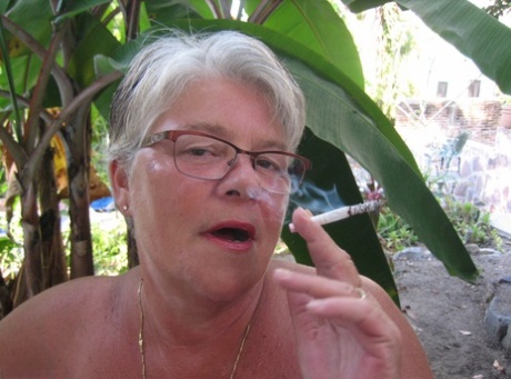 granny face pornographic picture