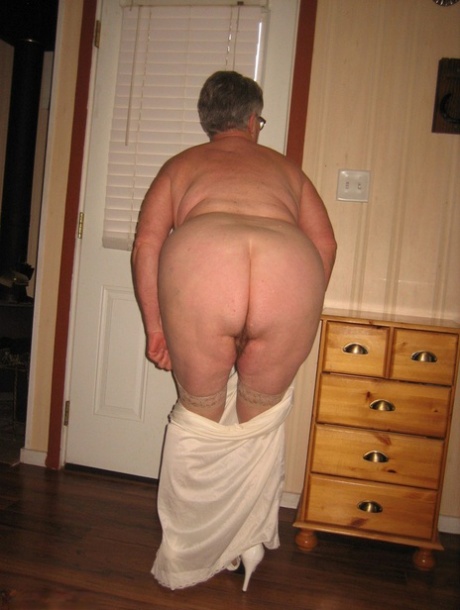 fat ass granny pornographic photos