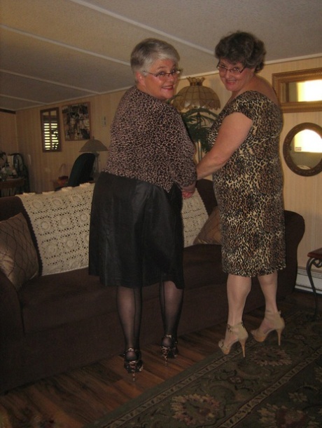 fat ass granny beautiful naked gallery