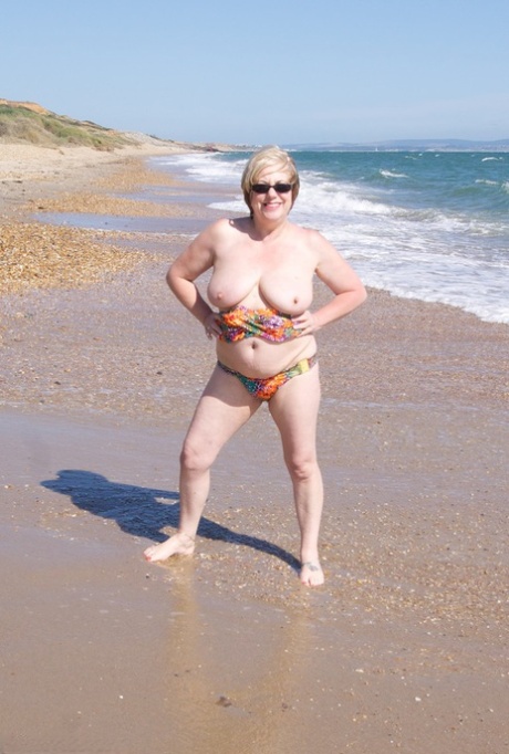 granny beach perfect pic