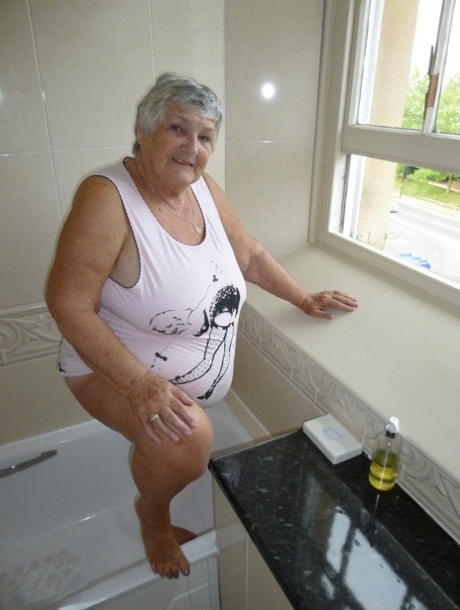 ssbbw babička erotické xxx obrázky