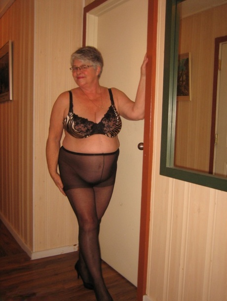 granny pantyhose hot naked photos