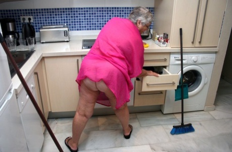 ssbbw granny beautiful naked photo