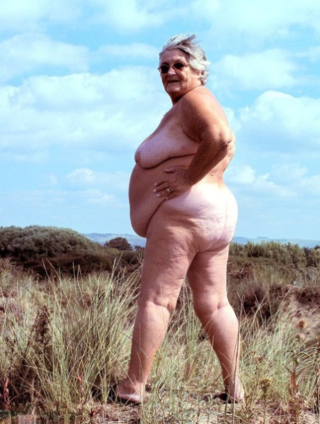 fat ass granny art nude gallery