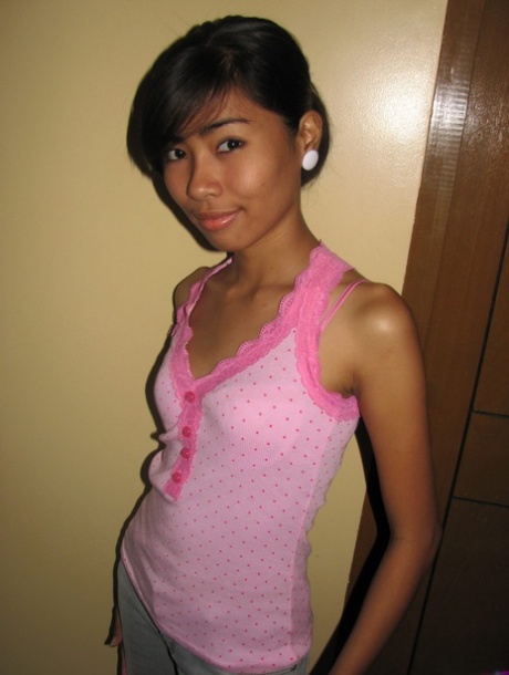 skinny asian hot nude photo