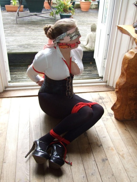 Overknee-Stiefel sexy nackten fotos