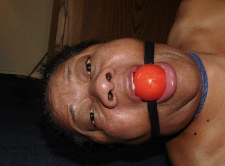 Milf-Beine erotische akt bild