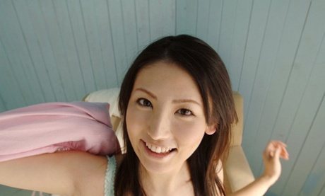 亚洲面孔 熱門色情片 畫廊