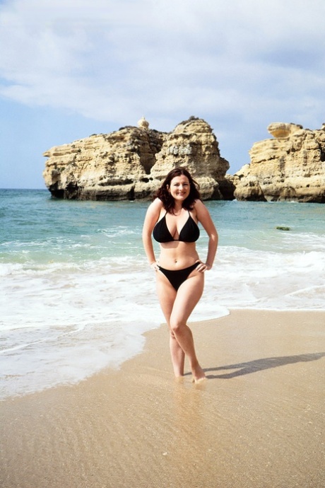 mature beach art naked photos