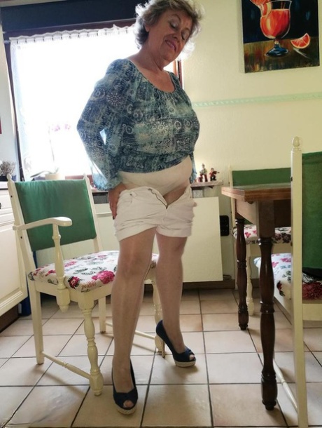 meia-calça de vovó exclusivo pornô galeria