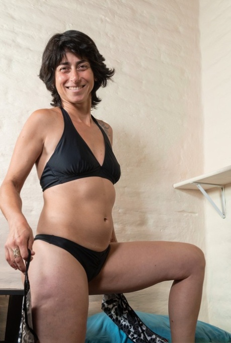 bikini poilu adulte érotique galerie