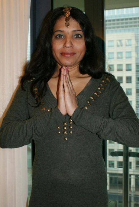 indische MILF hd erotische foto