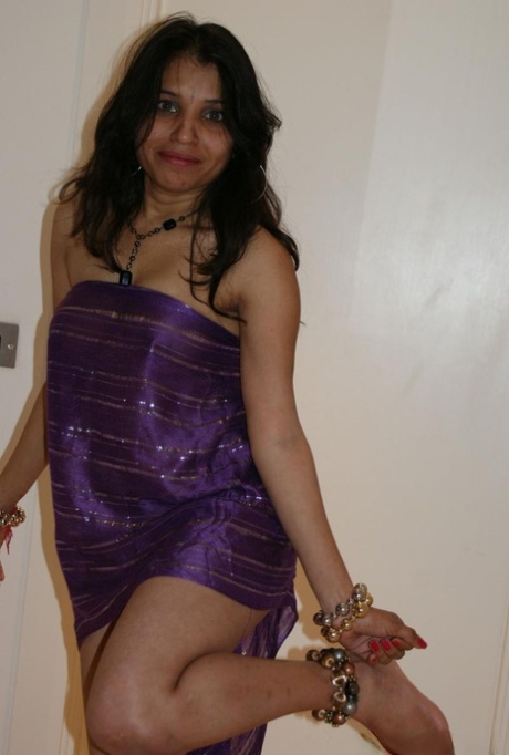Kavya Sharma pornstar nude galleries