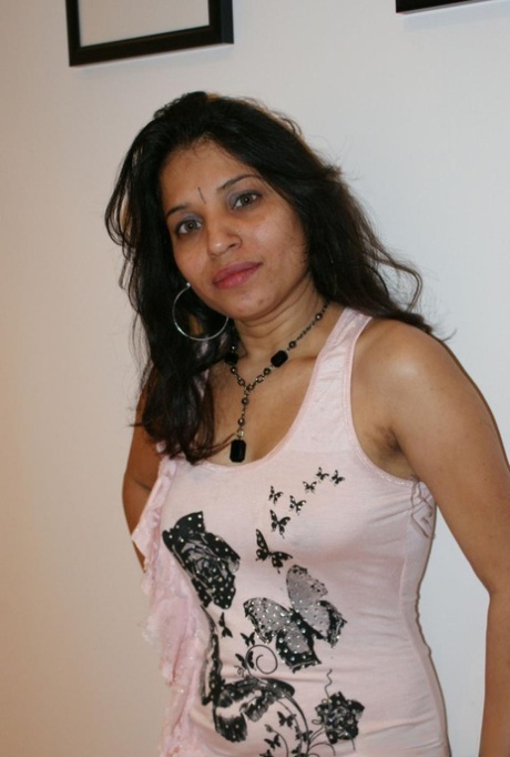 Kavya Sharma pornstar hd gallery