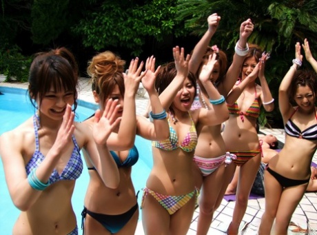 japonské bikiny exkluzivní pěkné img
