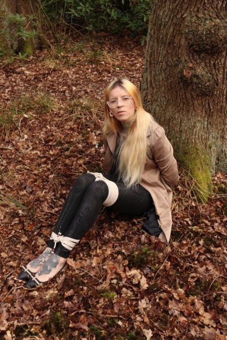 rubia bdsm mejor arte galerías