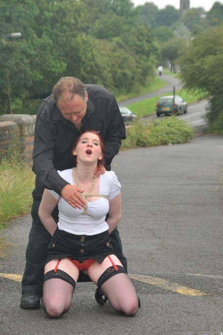 veřejné bdsm nahoře nahá obraz