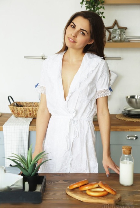Alise Moreno nudes actress photos