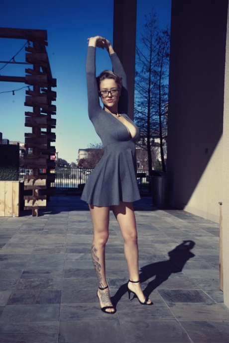 Sabrina Nichole nice actress galleries