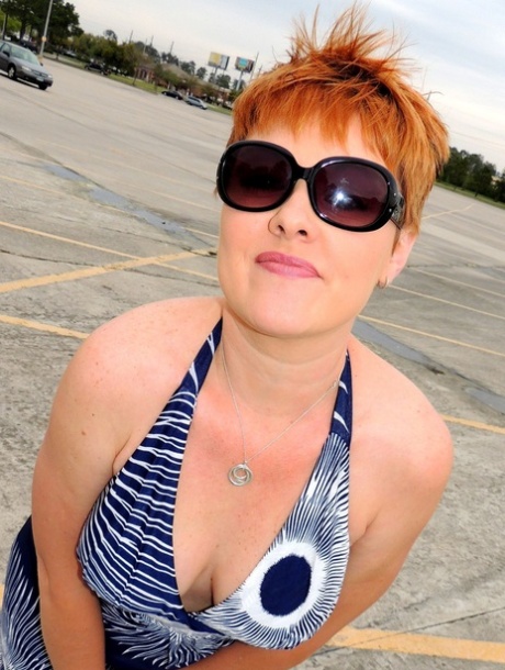 bbw glasses sexy naked images