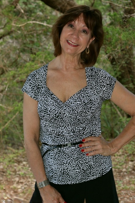 Elle Denay model high quality pic