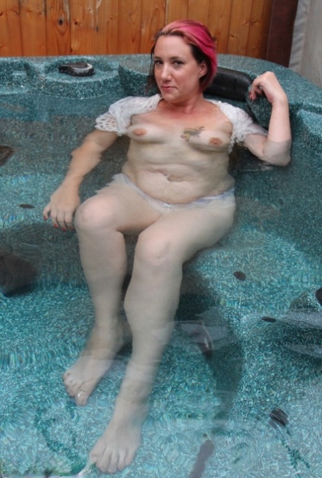 adolescente gordo quente em alta definição imagem