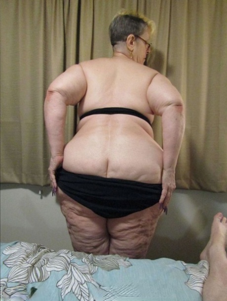 big ass granny hot naked photos