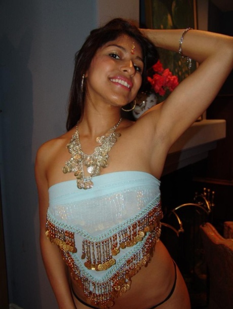 indian milf sexy nude img