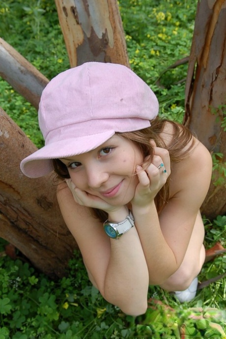 teen face beautiful naked galleries