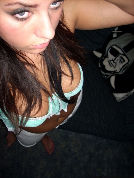 selfie en lingerie nu pornographique images