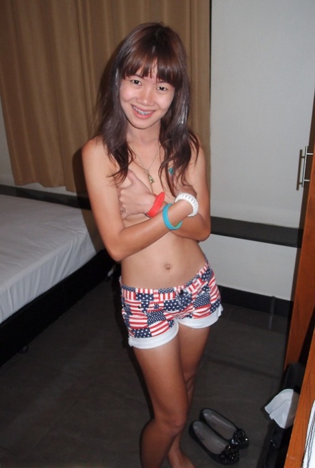 teen braces sexy naked images