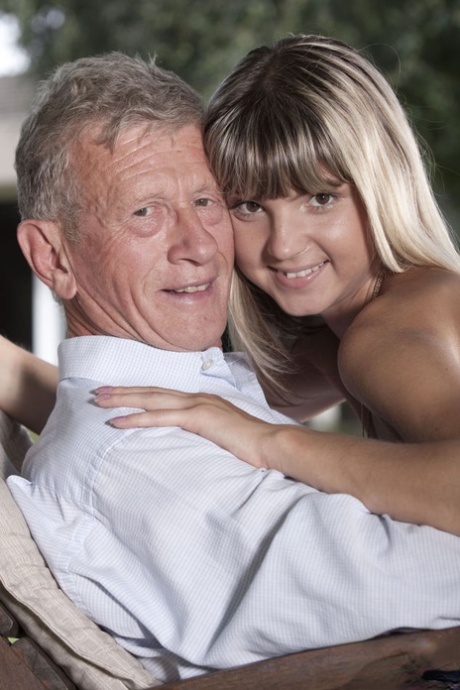 alter Mann, Teenager nackt heiße bild