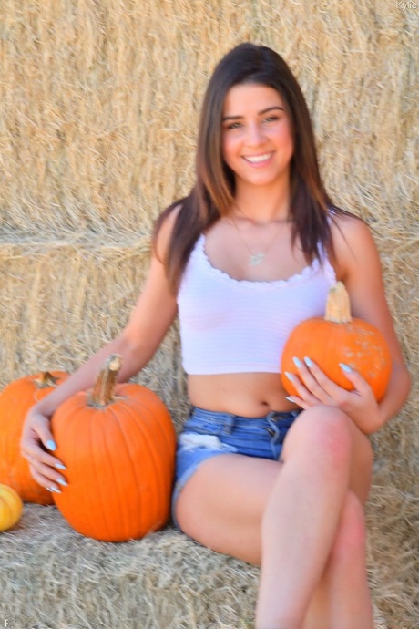 country girl naked picture