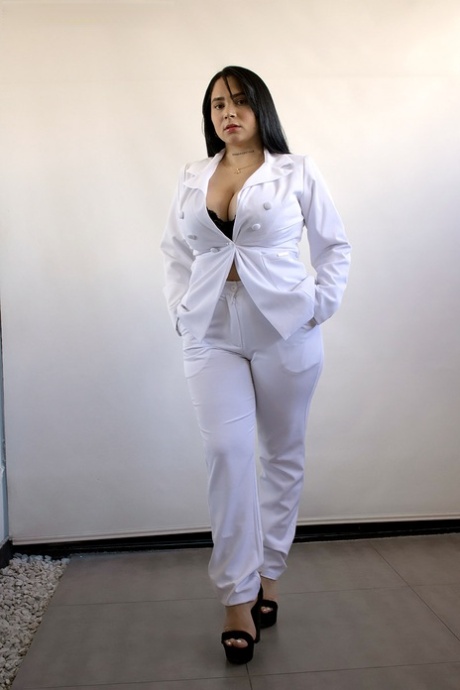 chubby latina teen free sex photo