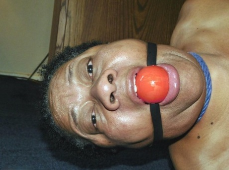 nonna nera sesso dei nudi img