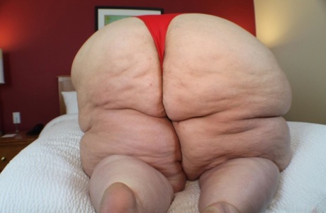 ssbbw ass art naked galleries