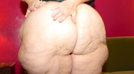 ssbbw mature art xxx image