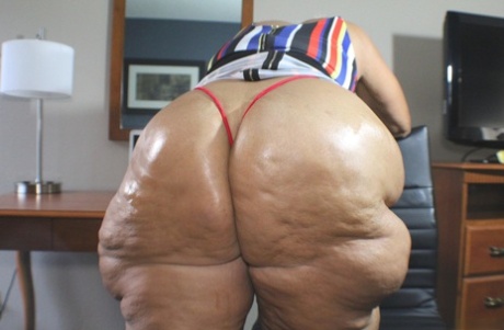 fat ass granny porn photos