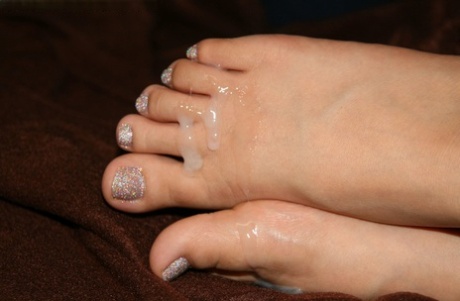 cum on toes free xxx img