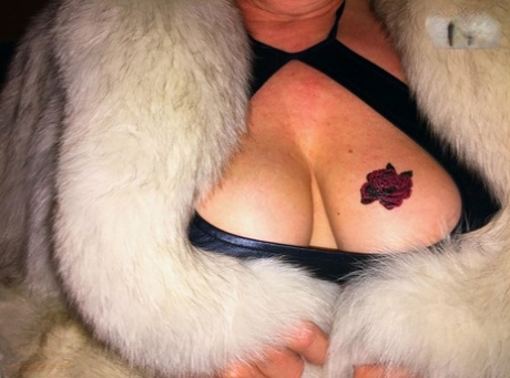 Oma-Tattoo erwachsene schöne bild