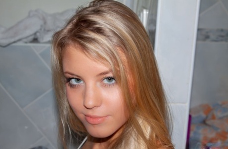 nena rubia adulto xxx recopilación