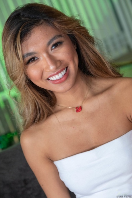 asian face hot xxx img