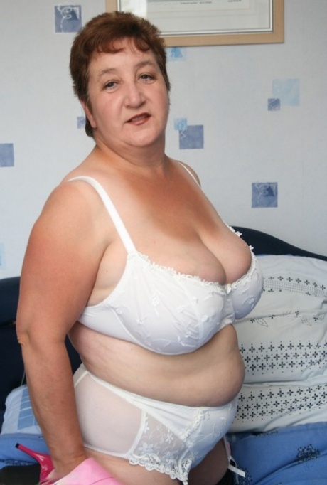 vollbusige dicke Frau nackt top bild